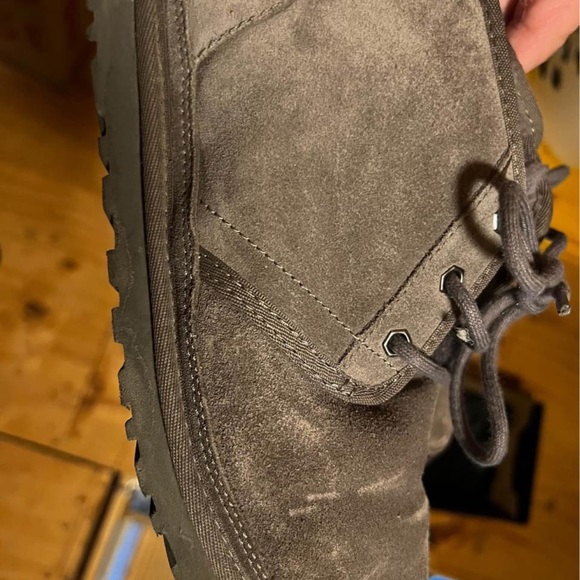 Used - Picture 2 of 3